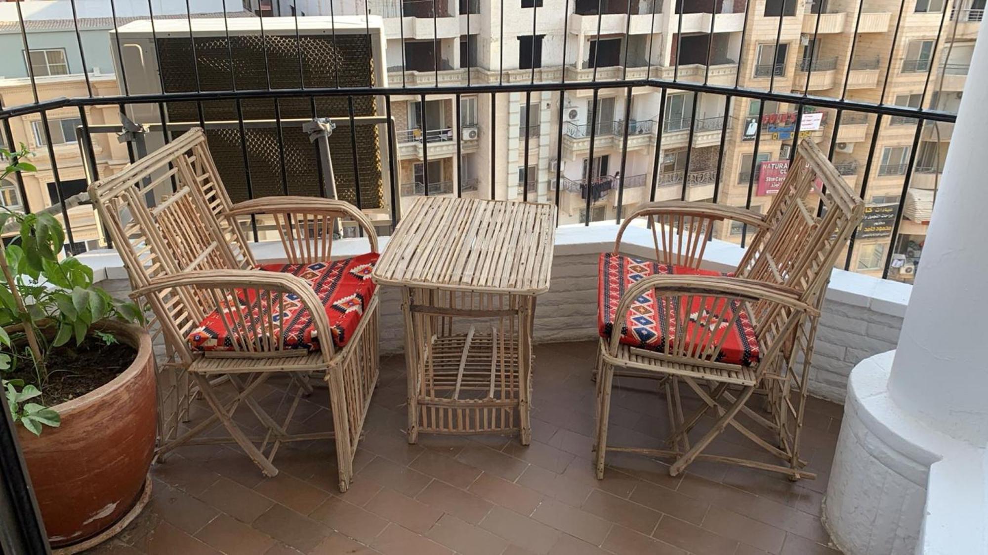 Pyramids Nights Hostel Kafrat al Jabal Bagian luar foto