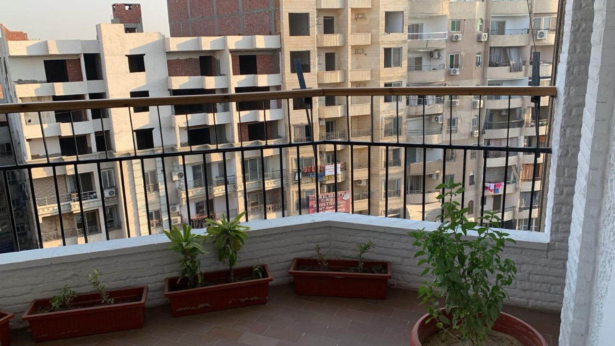 Pyramids Nights Hostel Kafrat al Jabal Bagian luar foto
